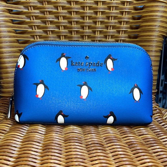 ♠️kate spade Arctic Friends Penguin Cosmetic Case, Blue Multi NWT - Picture 3 of 11